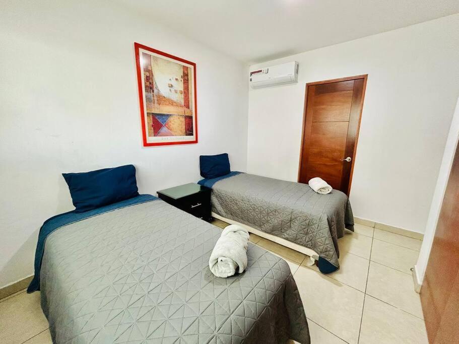 Departamento Cerca De Marina, Restaurantes Y Bares Apartamento